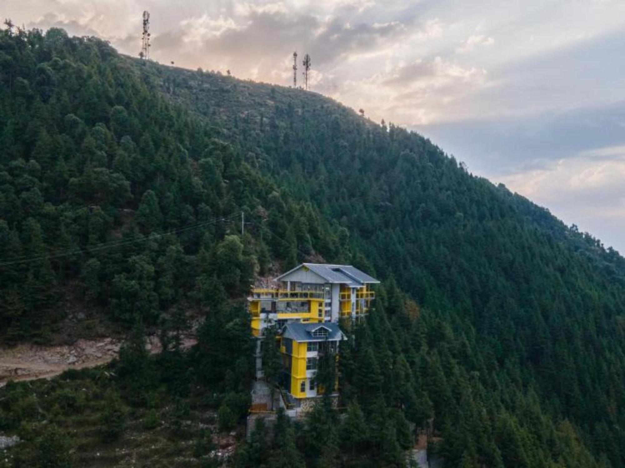 The Hosteller Khajjiar Exteriér fotografie